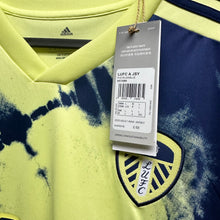 Load image into Gallery viewer, 2022-23 Leeds United｜2nd Away｜#10 Summerville｜BNWT｜L｜2022-23 Leeds Third #10 Summerville ( L ) 
