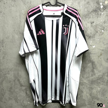 將圖片載入圖庫檢視器 2025-26 祖雲達斯｜主場｜BNWT｜2025-26 Juventus Home ( Multiple Sizes )
