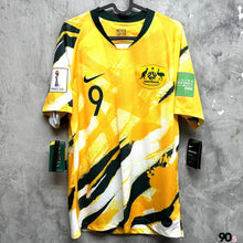 Load image into Gallery viewer, 2019-20 Australia Woman Home | Home | #9 Foord | 2019 Women&#39;s World Cup Full Set | BNWT | M | 2019-20 Australia Woman Home #9 Foord 2019 World Cup Set ( M )
