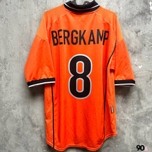 將圖片載入圖庫檢視器 1998-00 荷蘭｜主場｜#8 柏金｜95% New｜L｜1998-00 Holland Home #8 Bergkamp ( L )
