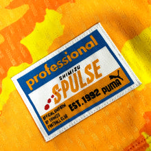 Load image into Gallery viewer, 1999 Shimizu S-Pulse Home | #10 Saden Masaru | 90% New | JP XO | 1999 Shimizu S-Pulse Home #10 Sawanobori ( JP XO ) 
