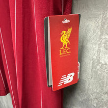 Load image into Gallery viewer, 2019-20 Liverpool ｜ Home ｜ #14 Henderson ｜ Premier League Full Set ｜ BNWT ｜ M ｜ 2019-20 Liverpool Home #14 Henderson EPL version ( M )
