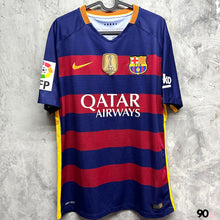 Load image into Gallery viewer, 2015-16 Barcelona Home #8 Iniesta La Liga Full Set | 90% New | L | 2015-16 Barcelona Home #8 Iniesta La Liga Set Authentic ( L ) 
