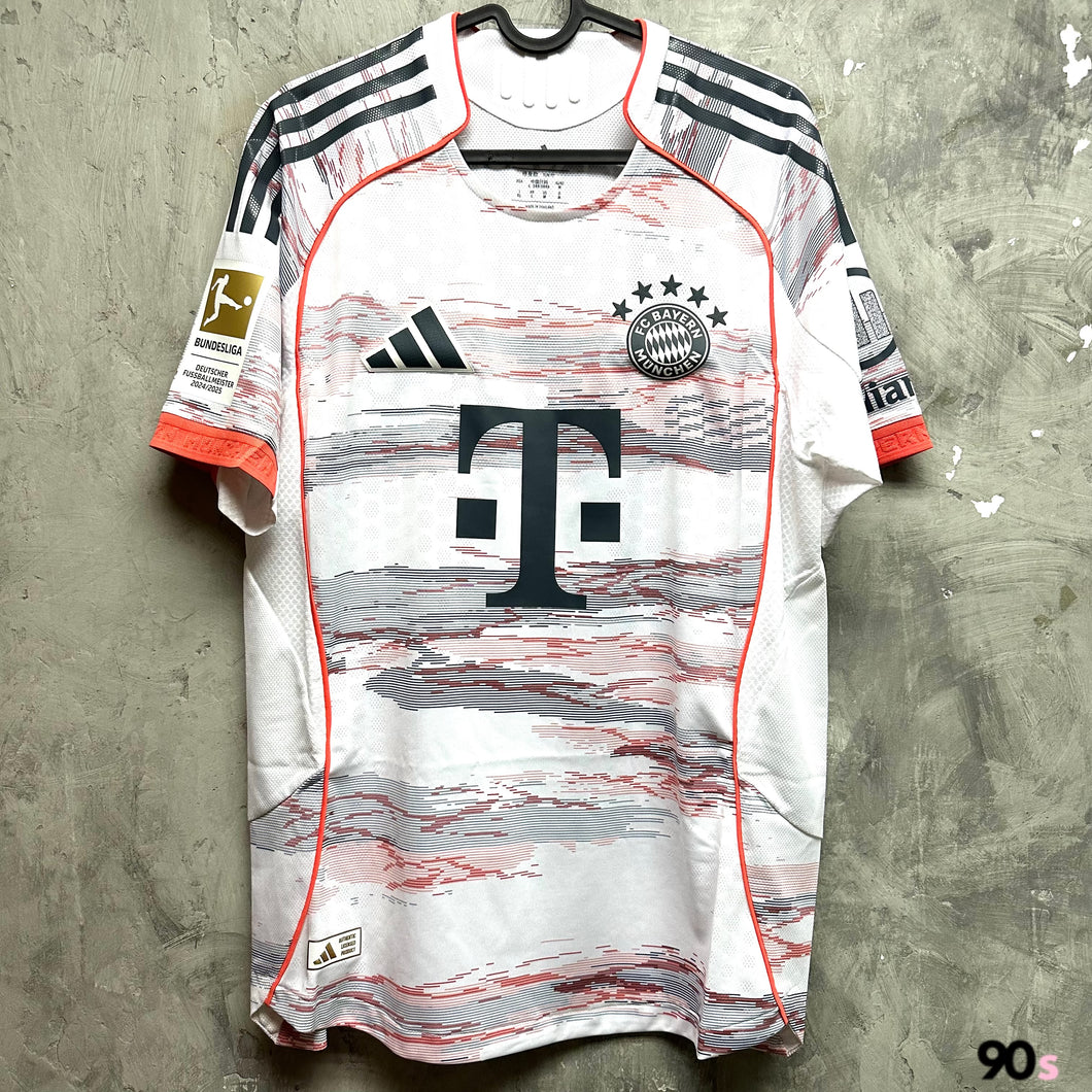 2025-26 拜仁慕尼黑｜作客｜球員版｜BNWT｜2025-26 Bayern Munich Away authentic ( Multiple Sizes )