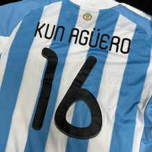 Load image into Gallery viewer, 2010-11 Argentina Home L/S Authentic #16 Kun Agüero (XL) 
