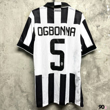 Load image into Gallery viewer, 2014-15 Juventus｜Home｜Player Issue｜#5 Ogbonna｜Serie A Full Set｜85% New｜L｜2014-15 Juventus Home #5 Ogbonna Player issue Serie A version ( L )
