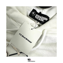 Load image into Gallery viewer, FCRB x Captain Tsubasa x STRASSEN KICKER l｜Sweatshirt｜BNWT｜M｜FCRB x Captain Tsubasa x STRASSEN KICKER Hoddie ( M ) 
