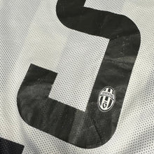 Load image into Gallery viewer, 2014-15 Juventus｜Home｜Player Issue｜#5 Ogbonna｜Serie A Full Set｜85% New｜L｜2014-15 Juventus Home #5 Ogbonna Player issue Serie A version ( L )
