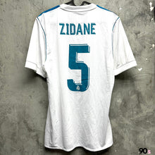 Load image into Gallery viewer, 2017-18 Real Madrid｜Home｜Player Edition｜#5 Zidane｜95% New｜M｜2017-18 Real Madrid Home #5 Zidane Authentic ( M )
