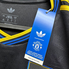 將圖片載入圖庫檢視器 2025-26 曼聯｜第二作客｜BNWT｜2025-26 Manchester United Third ( Multiple Sizes )

