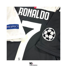 Load image into Gallery viewer, 2019-20 Juventus Home #7 Ronaldo Authentic UCL Set (XL) 
