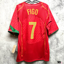 將圖片載入圖庫檢視器 《原裝復刻》 2004 葡萄牙｜主場復刻｜#7 費高｜BNWT｜2004 Portugal Home #7 Figo Reissue ( Multiple Sizes )
