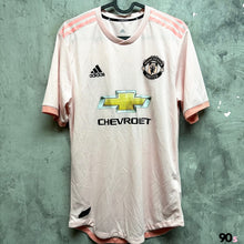 Load image into Gallery viewer, 2018-19 Manchester United｜Away｜Player Edition｜#54 Greenwood｜UEFA Europa League Full Set｜95% New｜L｜2018-19 Manchester United Away Authentic #54 Greenwood UCL Full Set PSG Font ( L ) 
