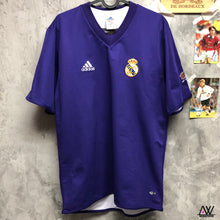 將圖片載入圖庫檢視器 2001-02 皇家馬德里｜百週年作客｜#14 古迪｜95% New｜S｜2001-02 Real Madrid Centenary Third #14 Guti (S)
